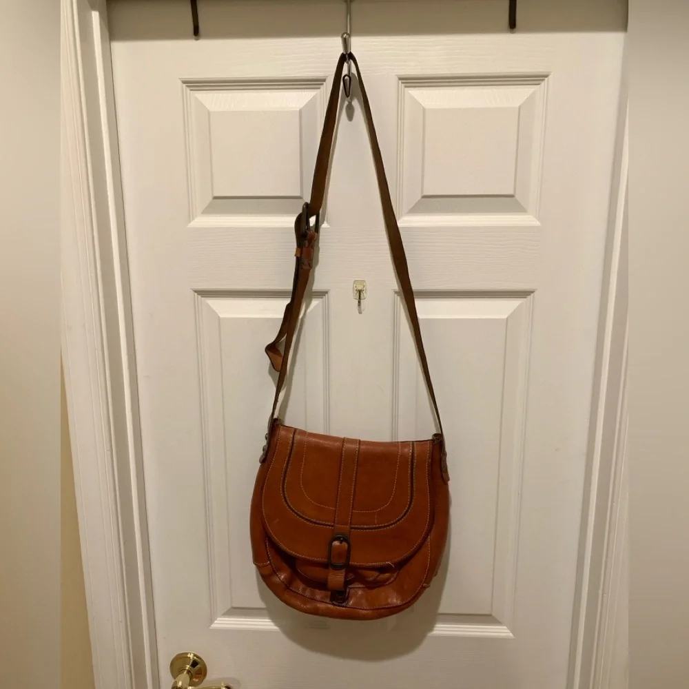 Patricia Nash Large Saddle / Crossbody Bag Beautiful Leather
